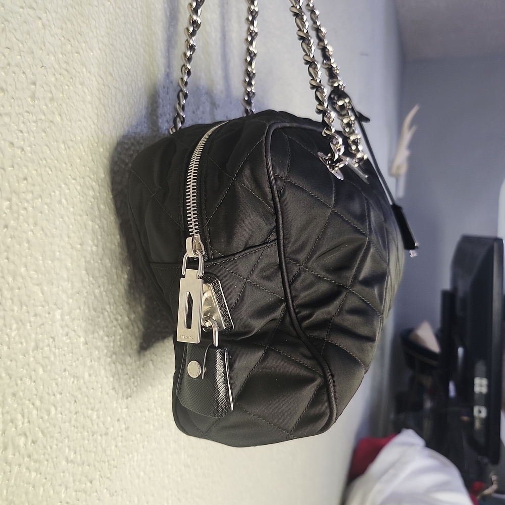 Prada Black Tussu Quilted Nylon Bag + Lock & Key W/Poshmark Authentication - Picture 4 of 15